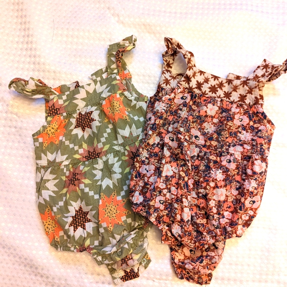 Set of 2 tank onesies! 6-9mo